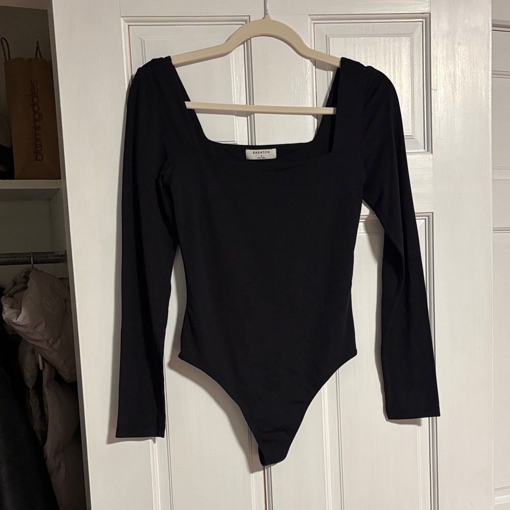 Aritzia Babaton Contour squareneck bodysuit